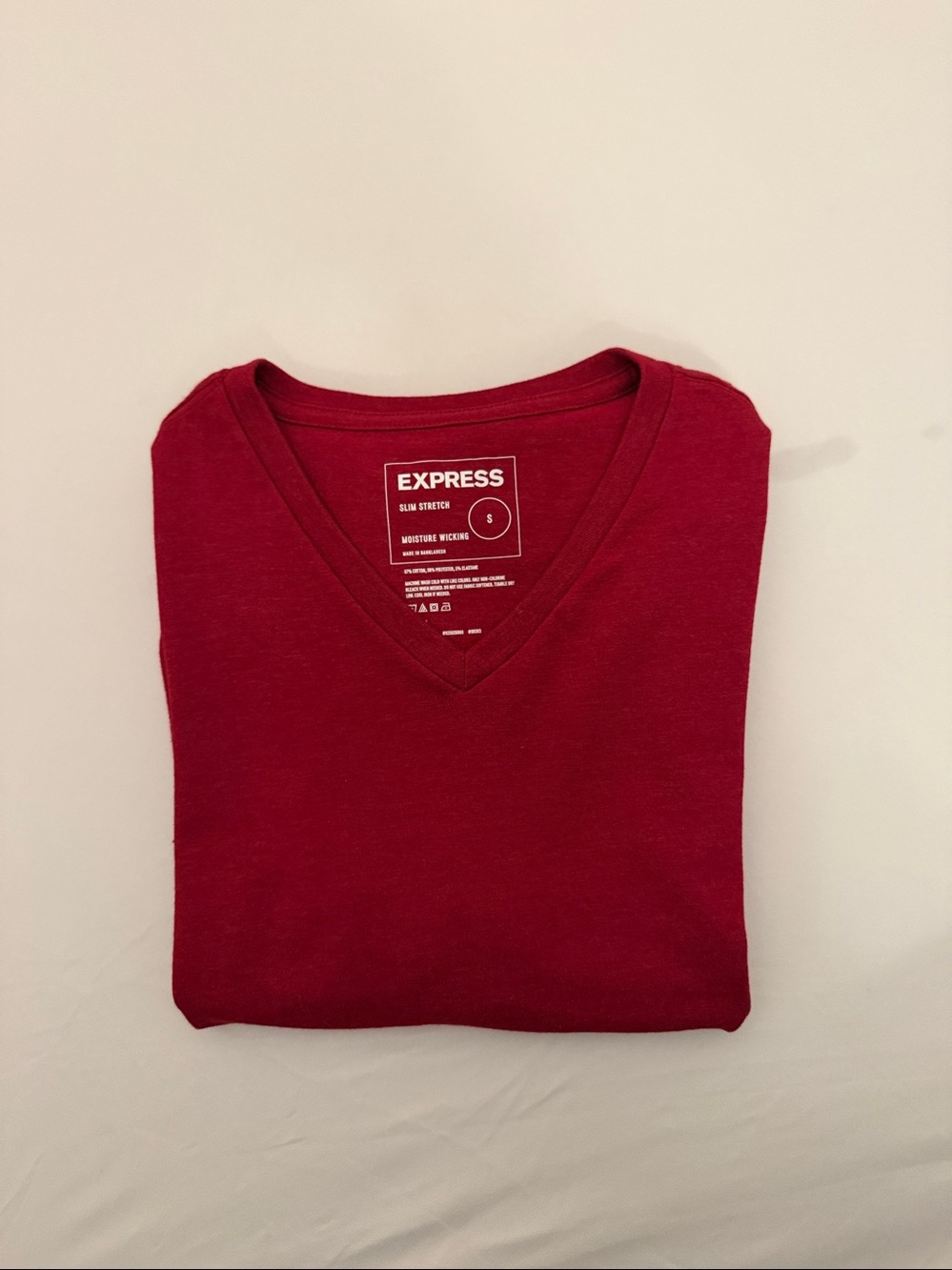 Express red slim stretch moisture wicking v-neck short sleeve t-shirt